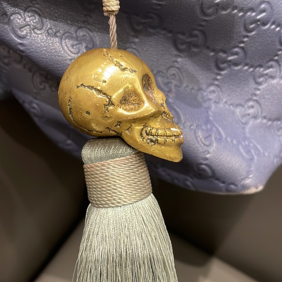 Scull Keychain - Picture 3 of 7